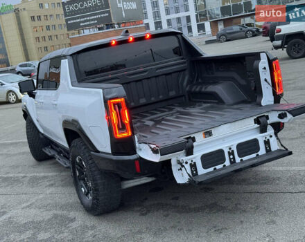 Белый Хаммер EV, объемом двигателя 0 л и пробегом 9 тыс. км за 130000 $, фото 31 на Automoto.ua