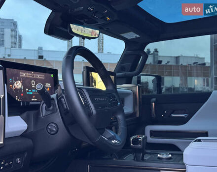 Белый Хаммер EV, объемом двигателя 0 л и пробегом 9 тыс. км за 130000 $, фото 58 на Automoto.ua