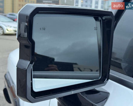 Білий Хаммер EV, об'ємом двигуна 0 л та пробігом 9 тис. км за 130000 $, фото 18 на Automoto.ua