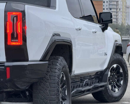 Белый Хаммер EV, объемом двигателя 0 л и пробегом 9 тыс. км за 130000 $, фото 9 на Automoto.ua