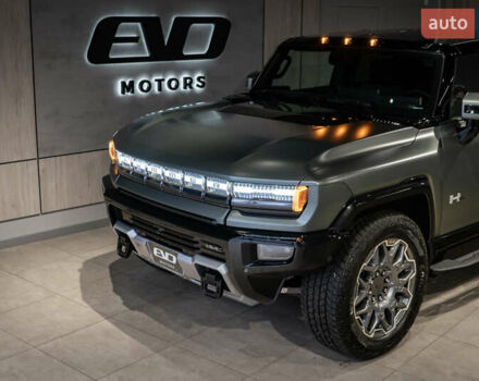 Хаммер EV SUV 2024 в Киеве на Automoto.ua Серый Хаммер EV SUV, объемом двигателя 0 л и пробегом 1 тыс. км за 124000 $, фото 1 на Automoto.ua