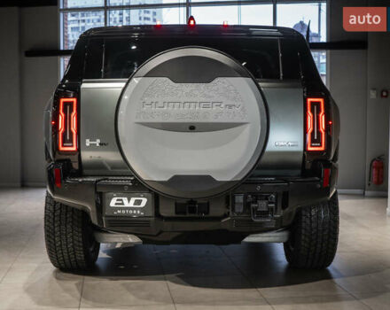 Хаммер EV SUV 2024 в Киеве на Automoto.ua Серый Хаммер EV SUV, объемом двигателя 0 л и пробегом 1 тыс. км за 124000 $, фото 7 на Automoto.ua