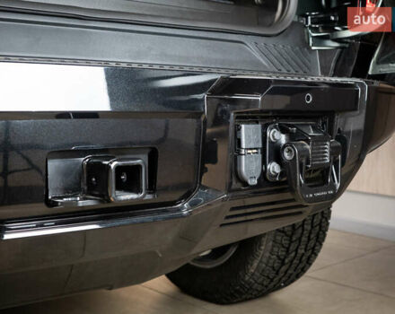 Хаммер EV SUV 2024 в Киеве на Automoto.ua Серый Хаммер EV SUV, объемом двигателя 0 л и пробегом 1 тыс. км за 124000 $, фото 15 на Automoto.ua