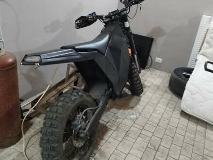 Хускварна 360 2020 у Царичанке на Automoto.ua Чорний Хускварна 360, об'ємом двигуна 0 л та пробігом 500 тис. км за 3500 $, фото 1 на Automoto.ua