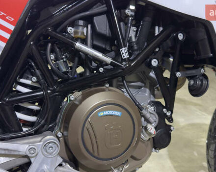 Хускварна 701 Supermoto, об'ємом двигуна 0.7 л та пробігом 10 тис. км за 4500 $, фото 9 на Automoto.ua