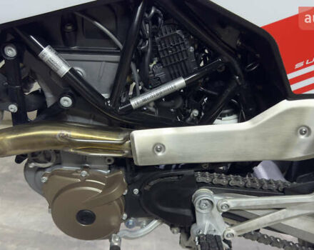 Хускварна 701 Supermoto, об'ємом двигуна 0.7 л та пробігом 10 тис. км за 4500 $, фото 8 на Automoto.ua