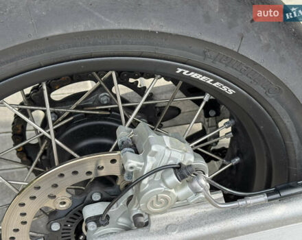 Хускварна 701 Supermoto, об'ємом двигуна 0.7 л та пробігом 1 тис. км за 11900 $, фото 6 на Automoto.ua