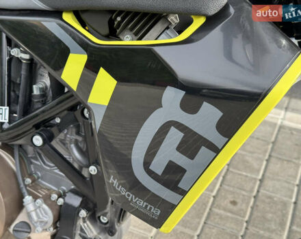 Хускварна 701 Supermoto, об'ємом двигуна 0.7 л та пробігом 1 тис. км за 11900 $, фото 4 на Automoto.ua