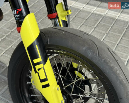 Хускварна 701 Supermoto, об'ємом двигуна 0.7 л та пробігом 1 тис. км за 11900 $, фото 5 на Automoto.ua