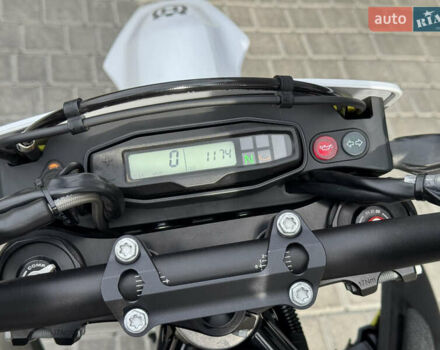 Хускварна 701 Supermoto, об'ємом двигуна 0.7 л та пробігом 1 тис. км за 11900 $, фото 14 на Automoto.ua