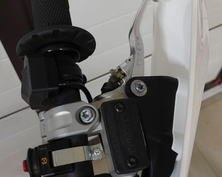 Хускварна Другая, объемом двигателя 0.35 л и пробегом 0 тыс. км за 8353 $, фото 17 на Automoto.ua