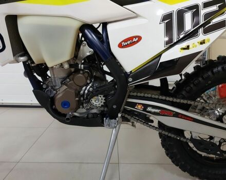 Хускварна Другая, объемом двигателя 0.35 л и пробегом 0 тыс. км за 8353 $, фото 5 на Automoto.ua