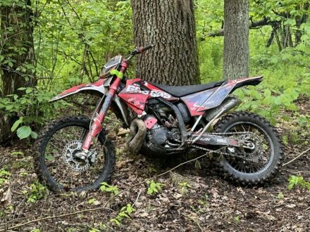 Хускварна Другая 2013 в Борисполе на Automoto.ua Хускварна Другая, объемом двигателя 0.3 л и пробегом 0 тыс. км за 3200 $, фото 1 на Automoto.ua