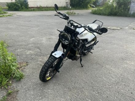 Хускварна Інша 2018 у Києві на Automoto.ua Хускварна Інша, об'ємом двигуна 0.4 л та пробігом 0 тис. км за 5000 $, фото 1 на Automoto.ua