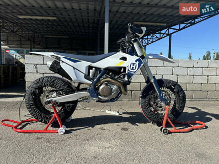 Хускварна FS 2021 в Днепре (Днепропетровске) на Automoto.ua Белый Хускварна FS, объемом двигателя 0.45 л и пробегом 1 тыс. км за 7650 $, фото 1 на Automoto.ua