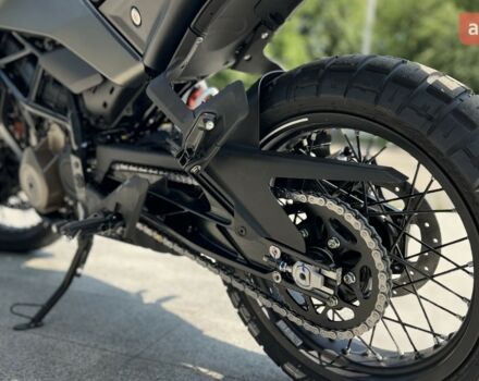 купить новое авто Хускварна Svartpilen 2024 года от официального дилера Дніпромотор Хускварна фото