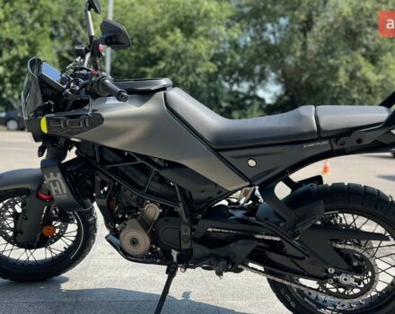 купить новое авто Хускварна Svartpilen 2024 года от официального дилера Дніпромотор Хускварна фото