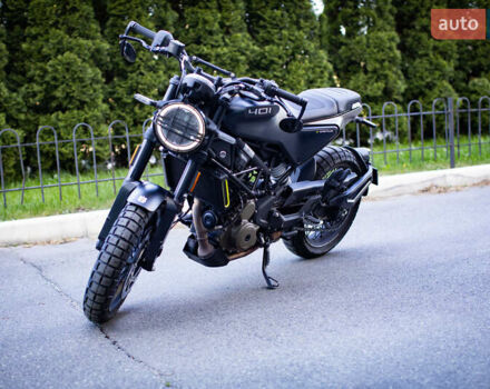 Серый Хускварна Svartpilen, объемом двигателя 0.37 л и пробегом 4 тыс. км за 5500 $, фото 3 на Automoto.ua