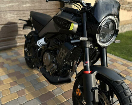 Черный Хускварна Svartpilen 401, объемом двигателя 0.41 л и пробегом 2 тыс. км за 6550 $, фото 2 на Automoto.ua