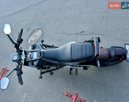 Серый Хускварна Svartpilen 401, объемом двигателя 0.4 л и пробегом 18 тыс. км за 4900 $, фото 5 на Automoto.ua