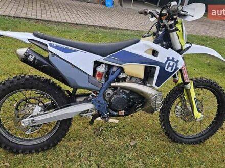 Хускварна TE 300 2021 у Калуше на Automoto.ua Хускварна TE 300, об'ємом двигуна 0 л та пробігом 177 тис. км за 5900 $, фото 1 на Automoto.ua