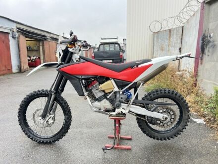 Хускварна TE 449 2011 в Киеве на Automoto.ua Хускварна TE 449, объемом двигателя 0.45 л и пробегом 0 тыс. км за 3950 $, фото 1 на Automoto.ua