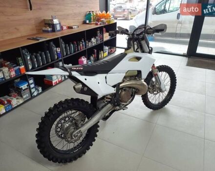 Белый Хускварна TX, объемом двигателя 0 л и пробегом 1 тыс. км за 7500 $, фото 1 на Automoto.ua