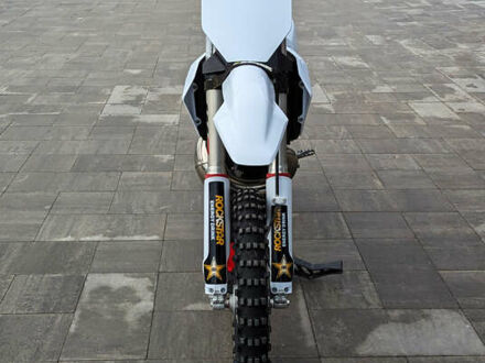 Белый Хускварна TX, объемом двигателя 0 л и пробегом 1 тыс. км за 7500 $, фото 1 на Automoto.ua