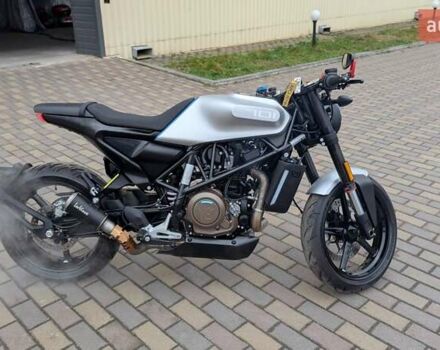 Белый Хускварна Vitpilen, объемом двигателя 0.7 л и пробегом 7 тыс. км за 7999 $, фото 2 на Automoto.ua