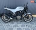 Белый Хускварна Vitpilen, объемом двигателя 0.37 л и пробегом 15 тыс. км за 4700 $, фото 1 на Automoto.ua