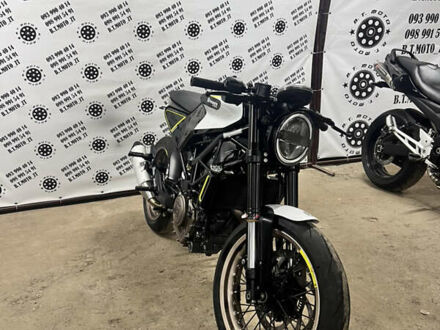 Хускварна Vitpilen 2018 в Житомире на Automoto.ua Хускварна Vitpilen, объемом двигателя 0.4 л и пробегом 8 тыс. км за 4500 $, фото 1 на Automoto.ua