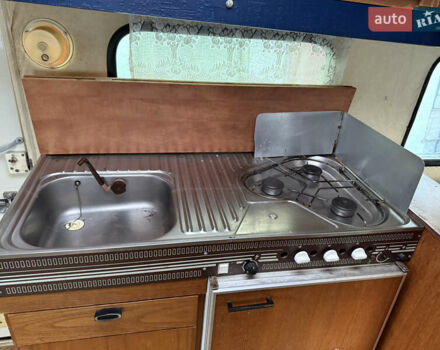 Білий Хімер Нова 500, об'ємом двигуна 0 л та пробігом 10 тис. км за 1950 $, фото 9 на Automoto.ua