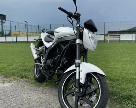 Белый Хьюсонг GT 250R, объемом двигателя 0.25 л и пробегом 32 тыс. км за 1350 $, фото 14 на Automoto.ua