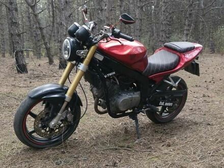 Хьюсонг GT 250R 2007 в Баштанке на Automoto.ua Красный Хьюсонг GT 250R, объемом двигателя 0.25 л и пробегом 43 тыс. км за 1600 $, фото 1 на Automoto.ua