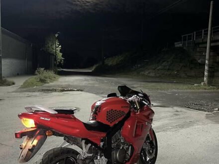 Хьюсонг GT 250R 2008 в Конотопе на Automoto.ua Красный Хьюсонг GT 250R, объемом двигателя 0.25 л и пробегом 61 тыс. км за 1500 $, фото 1 на Automoto.ua