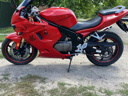 Червоний Хьюсонг GT 250R, об'ємом двигуна 0.25 л та пробігом 23 тис. км за 2300 $, фото 1 на Automoto.ua