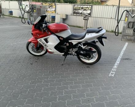 Хьюсонг GT 250R, объемом двигателя 0.25 л и пробегом 0 тыс. км за 2500 $, фото 5 на Automoto.ua