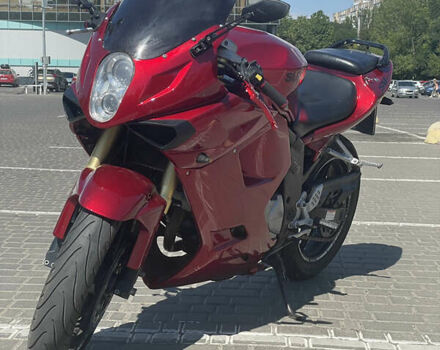 Белый Хьюсонг GT 650R, объемом двигателя 0.65 л и пробегом 26 тыс. км за 2900 $, фото 1 на Automoto.ua