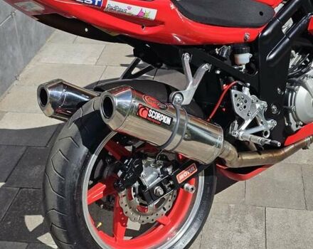 Червоний Хьюсонг GT 650R, об'ємом двигуна 0.65 л та пробігом 1 тис. км за 2000 $, фото 1 на Automoto.ua