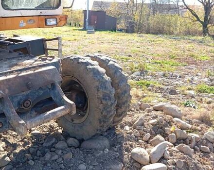 Желтый Хендай 130D, объемом двигателя 3.9 л и пробегом 41 тыс. км за 20500 $, фото 9 на Automoto.ua