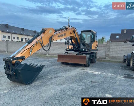 Жовтий Хендай 160D, об'ємом двигуна 14.86 л та пробігом 0 тис. км за 144030 $, фото 3 на Automoto.ua