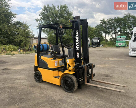 Хендай 18L, объемом двигателя 0 л и пробегом 200 тыс. км за 8200 $, фото 1 на Automoto.ua