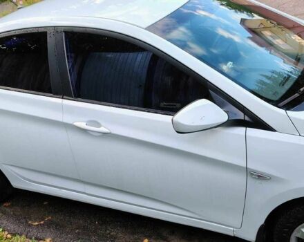 Белый Хендай Акцент, объемом двигателя 1.6 л и пробегом 283 тыс. км за 6800 $, фото 2 на Automoto.ua