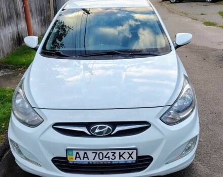 Белый Хендай Акцент, объемом двигателя 1.6 л и пробегом 283 тыс. км за 6800 $, фото 1 на Automoto.ua