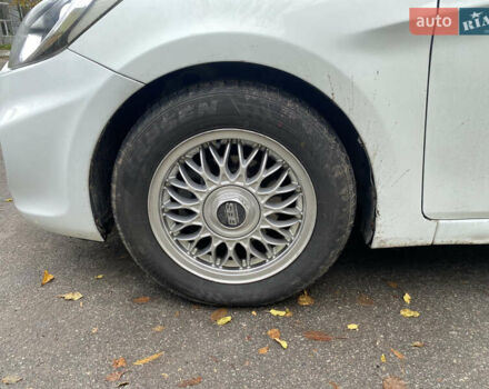 Белый Хендай Акцент, объемом двигателя 1.58 л и пробегом 180 тыс. км за 8500 $, фото 15 на Automoto.ua