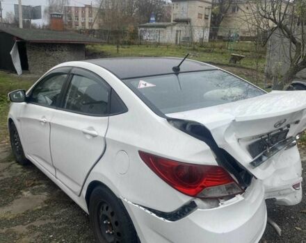 Белый Хендай Акцент, объемом двигателя 1.4 л и пробегом 94 тыс. км за 3800 $, фото 5 на Automoto.ua