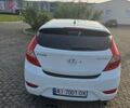 Белый Хендай Акцент, объемом двигателя 1.4 л и пробегом 198 тыс. км за 5600 $, фото 6 на Automoto.ua