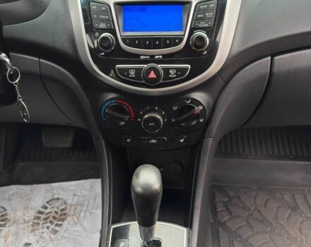 Білий Хендай Акцент, об'ємом двигуна 1.4 л та пробігом 82 тис. км за 9900 $, фото 10 на Automoto.ua