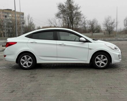 Білий Хендай Акцент, об'ємом двигуна 1.4 л та пробігом 82 тис. км за 9900 $, фото 3 на Automoto.ua