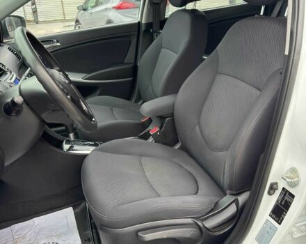 Білий Хендай Акцент, об'ємом двигуна 1.4 л та пробігом 82 тис. км за 9900 $, фото 11 на Automoto.ua